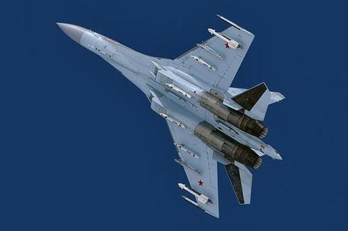 歼-16的原型并非苏-35,深度解析两款战斗机的差异与联系,歼-16与苏-35战斗机,差异与联系的深度解析