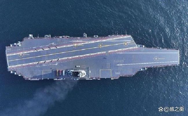 揭秘中国海军的骄傲,004航母的身份与意义,揭秘,中国海军新星——004航母的身份与重大意义