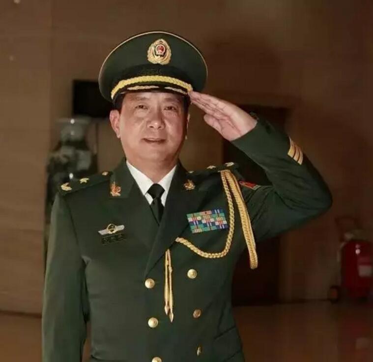 一等功臣丁晓兵,英勇无畏的军人典范,一等功臣丁晓兵,军人典范之英勇无畏