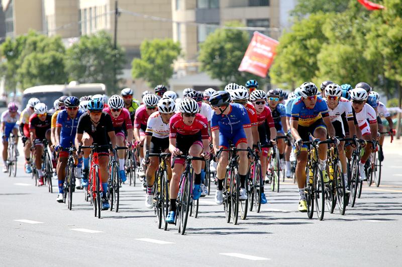 中央七台直播，展现中国力量的媒体平台，中央七台直播，展现中国力量的媒体窗口