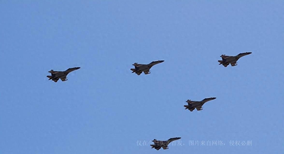 歼-16战斗机威力，空中力量的璀璨明珠，歼-16战斗机，空中力量的璀璨明珠，威力震撼全球