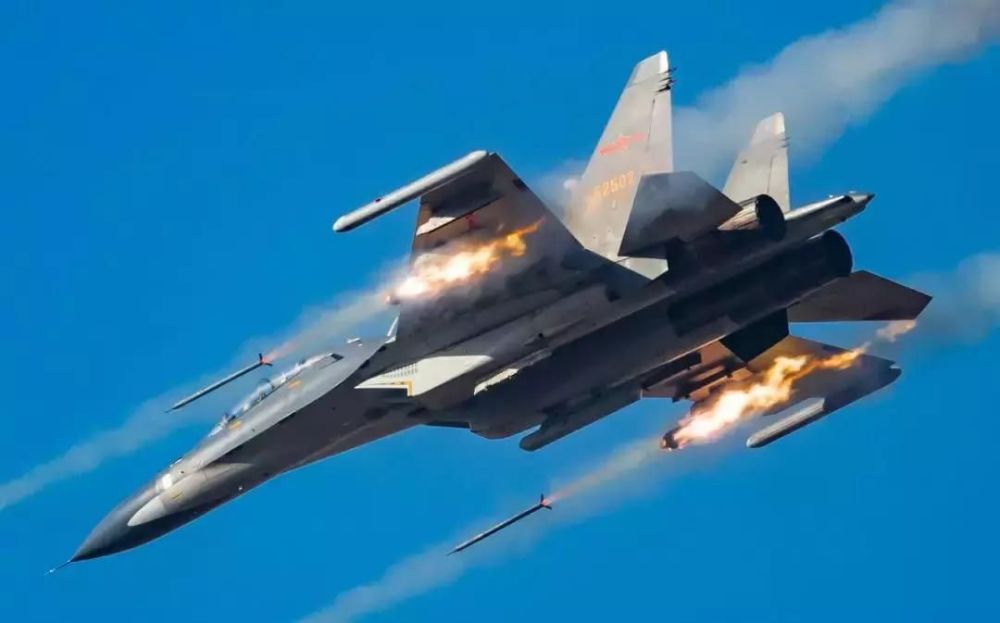 歼-16,超音速之翼,空中力量的新标杆,歼-16,超音速之翼——空中力量的崭新标杆