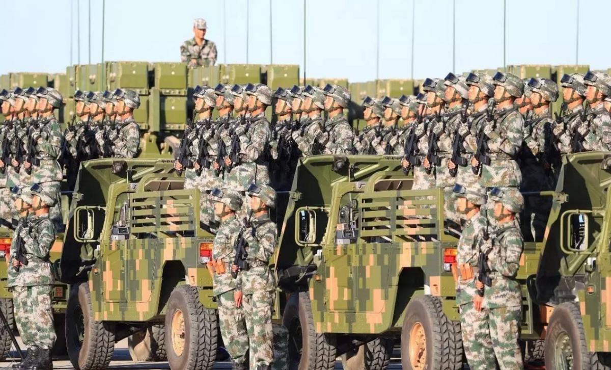 朱日和阅兵主持与指挥，展现中国力量的核心力量，朱日和阅兵，主持与指挥展现中国力量的核心力量风采