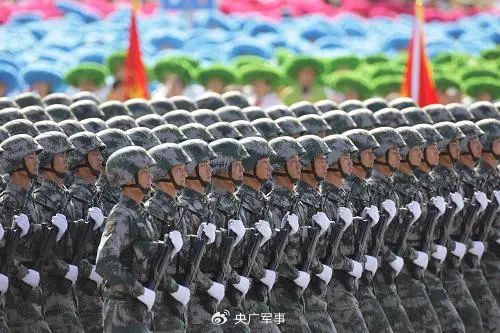阅兵中的多元方队，展现国家力量与荣耀，阅兵中的多元方队，展现国家力量与荣耀风采