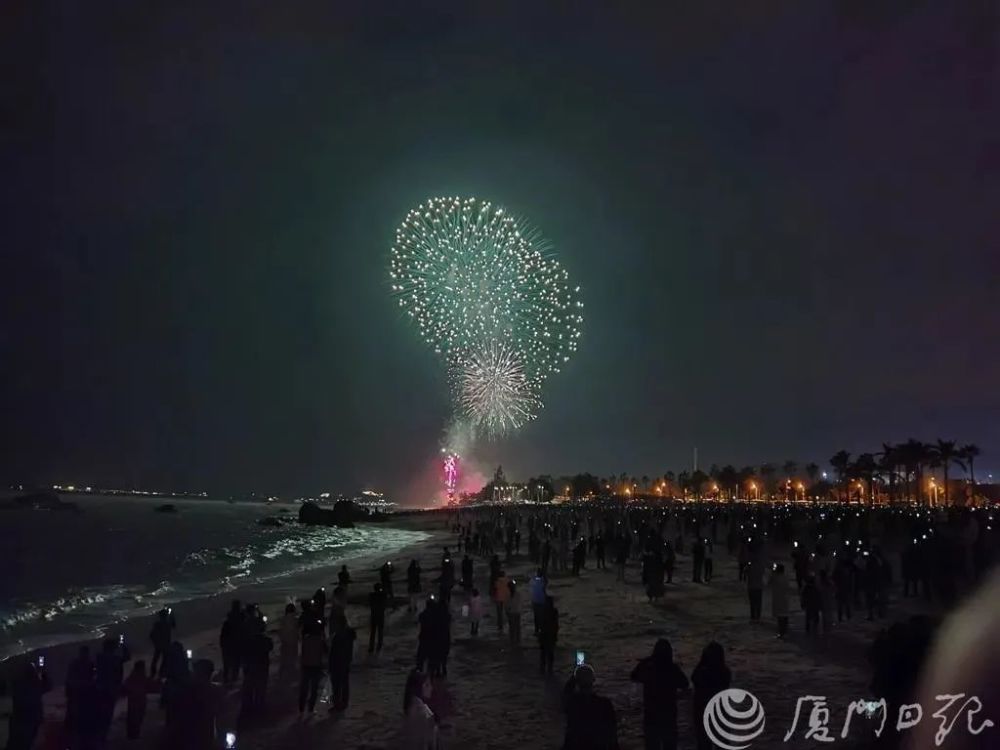 海峡两岸，今日8点半的深情交汇，海峡两岸深情交汇的时刻，今日8点半聚焦交汇点