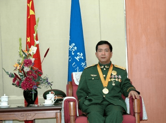 丁晓兵晋升仪式，荣耀与责任的象征，丁晓兵晋升仪式，荣耀与责任的交汇