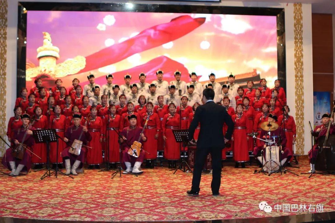 胜利日大阅兵合唱，歌声中的国家力量与民族精神，胜利日大阅兵合唱展现国家力量与民族精神风采