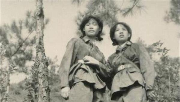 越南士兵眼中的中国女兵，一种独特的视角，越南士兵视角下的中国女兵，独特视角揭秘