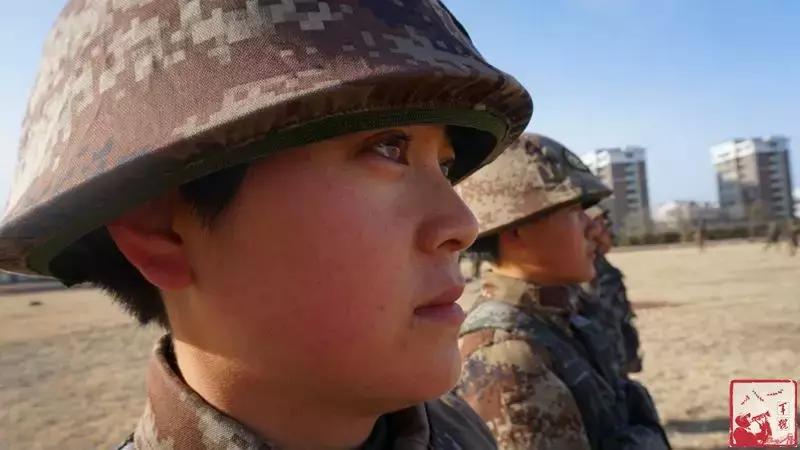 中国女兵的成长经历，中国女兵的成长历程