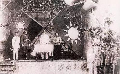 少将、中将、大将，中国军队中的高级官职，中国军队高级官职，少将、中将、大将的荣耀与担当