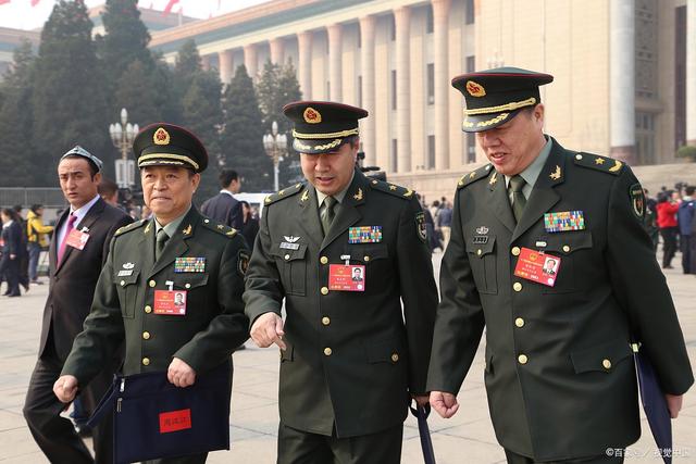 集团军最高长官是军长还是司令员，军事组织结构的解析，军事组织结构解析，集团军最高长官是军长还是司令员？