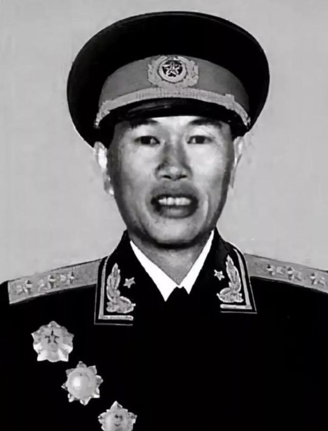 广东省军区历任司令员及其历史贡献，广东省军区历任司令员及其历史贡献概览