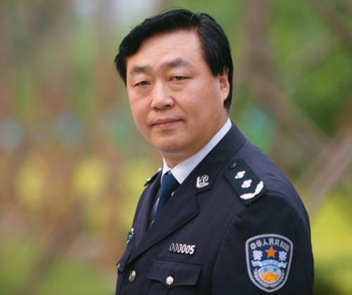 丁晓兵现任职务及职业生涯概述，丁晓兵职业生涯概述与现任职务揭秘