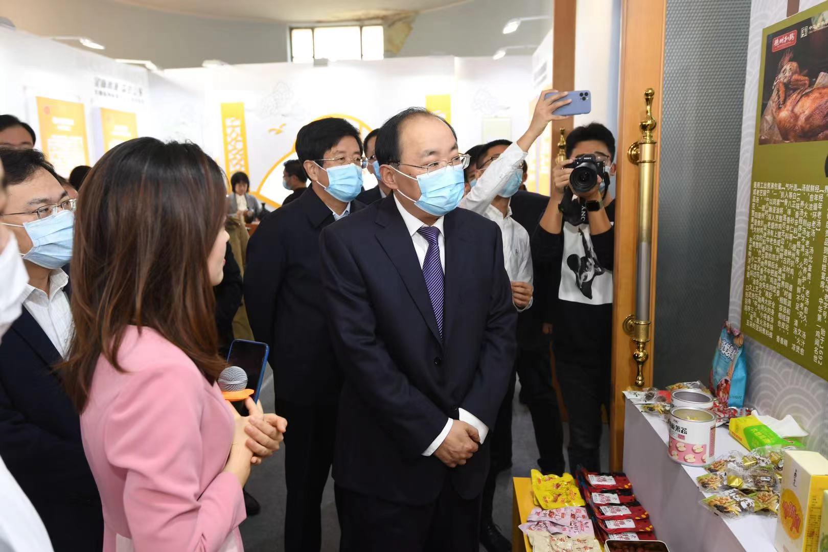 新闻发布会记者提问稿，新闻发布会媒体提问实录
