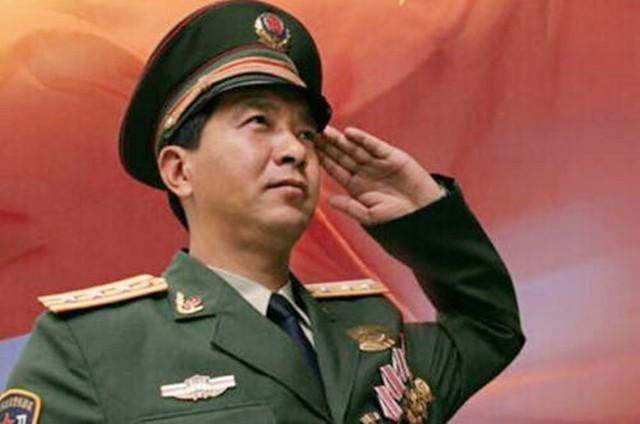 丁晓兵媳妇的军衔，荣耀与责任并存，丁晓兵媳妇的军衔，荣耀与责任同行