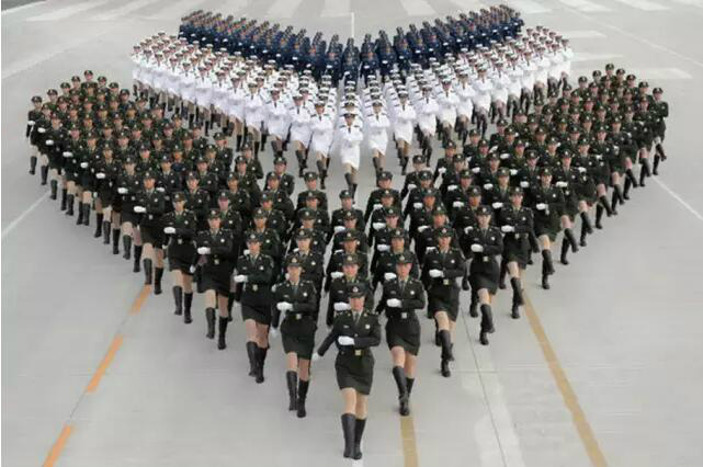 三个阅兵方队，展现国家力量与荣耀，阅兵方队展示国家力量与荣耀风采