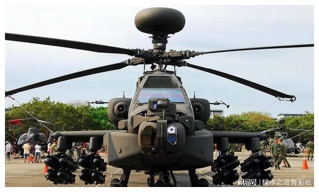 美国阿帕奇，传奇般的武装直升机之旅，美国阿帕奇武装直升机，传奇之旅