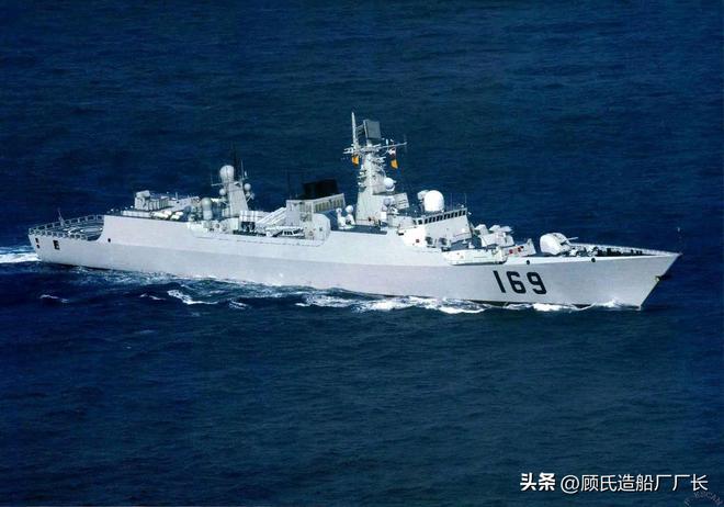探究中国海军的骄傲，051C型驱逐舰的导弹装备揭秘，揭秘中国海军骄傲，051C型驱逐舰导弹装备全景解析