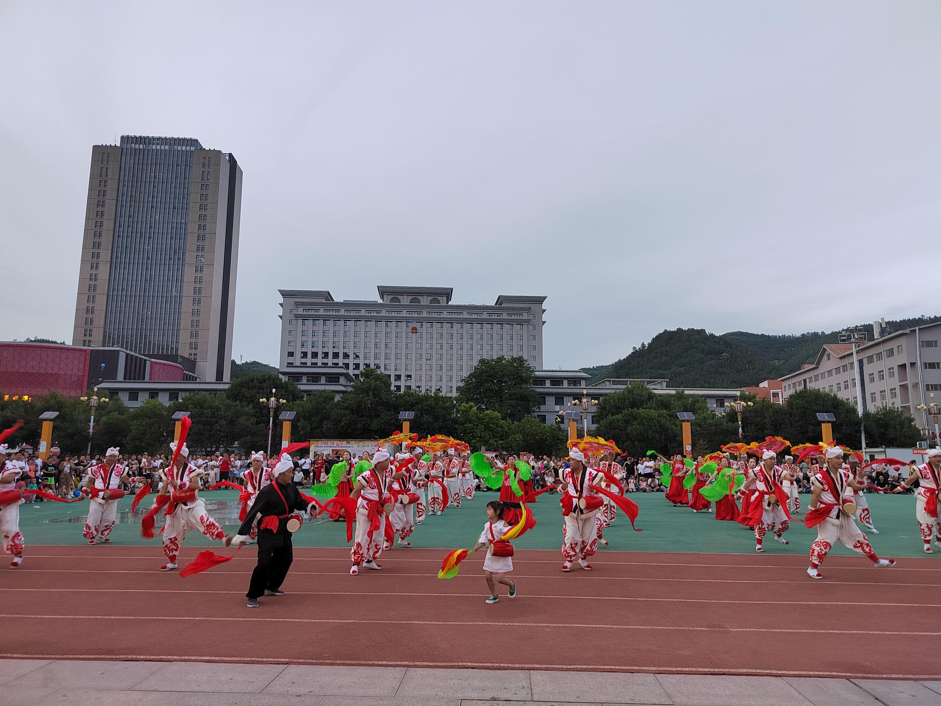 经典老歌东方红，历史的旋律与时代的记忆，经典老歌东方红，历史的旋律，时代的记忆标签