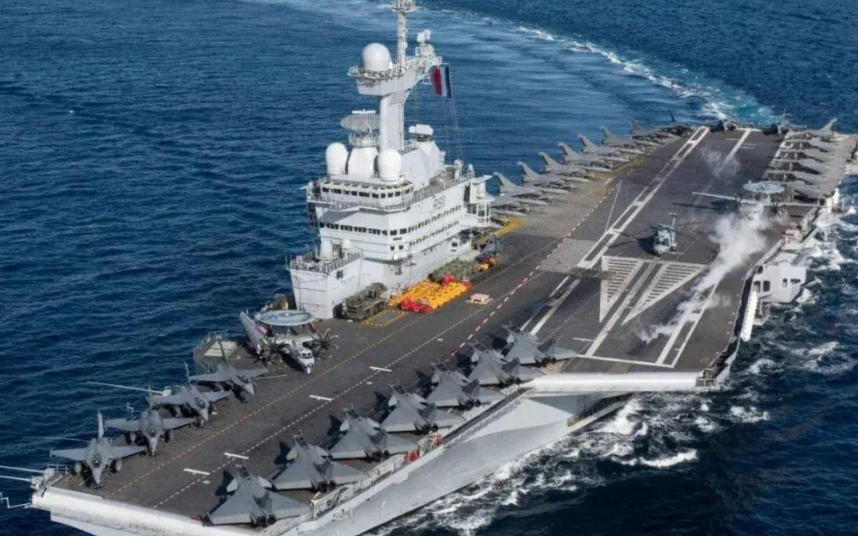福建舰给西方的震撼，新时代的海洋强国崛起，福建舰震撼西方，新时代海洋强国崛起之路
