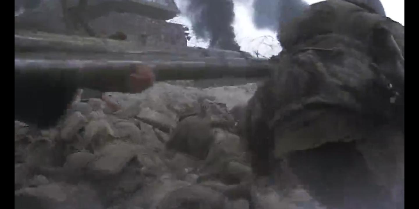 美国大兵的单兵装备，现代化战争中的个人装备演变，美国大兵单兵装备揭秘，现代化战争个人装备演变之道