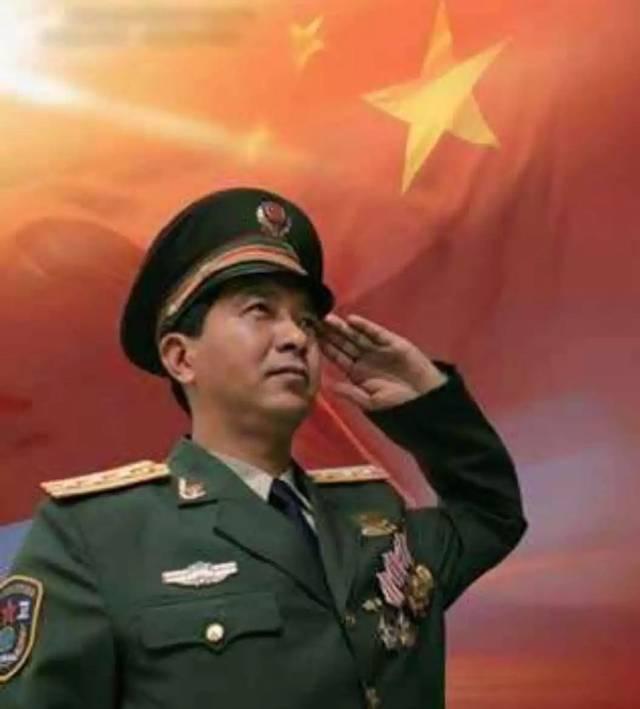 战斗英雄丁晓兵简介，战斗英雄丁晓兵，英勇事迹简介