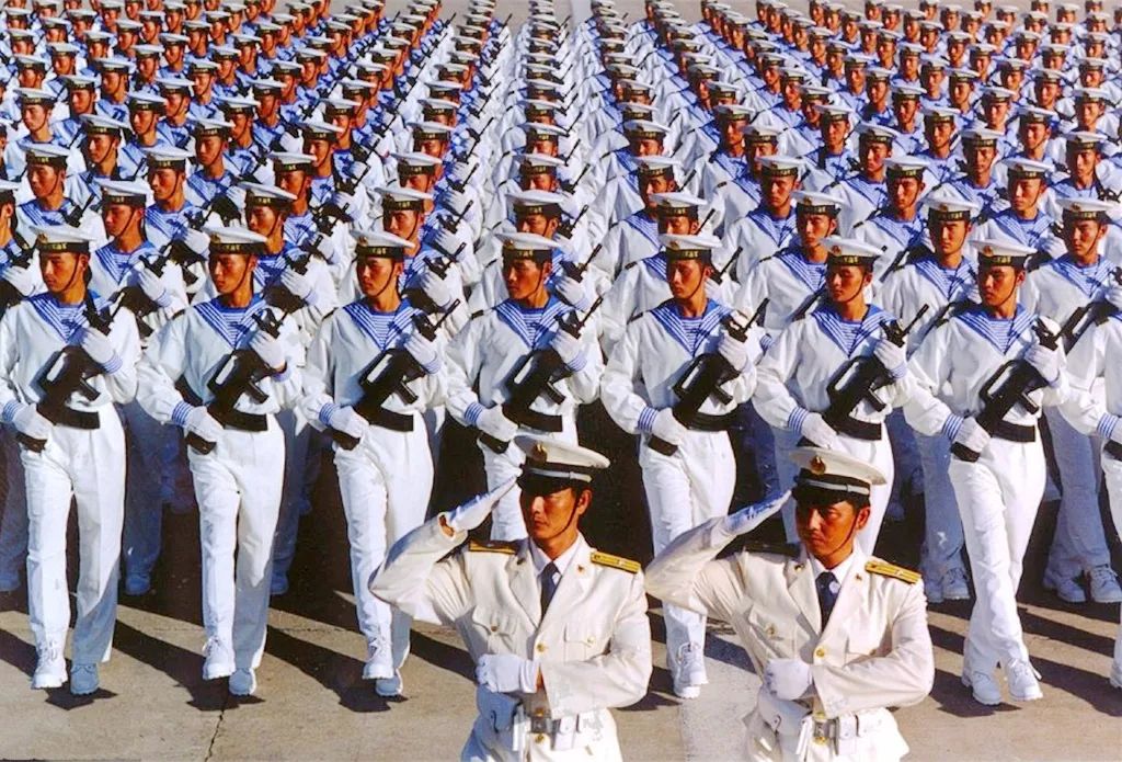 纪念海军阅兵盛典，回顾历史，展望未来——以海军阅兵图片为线索，纪念海军阅兵盛典，历史回顾与未来展望——图片回顾海军阅兵风采