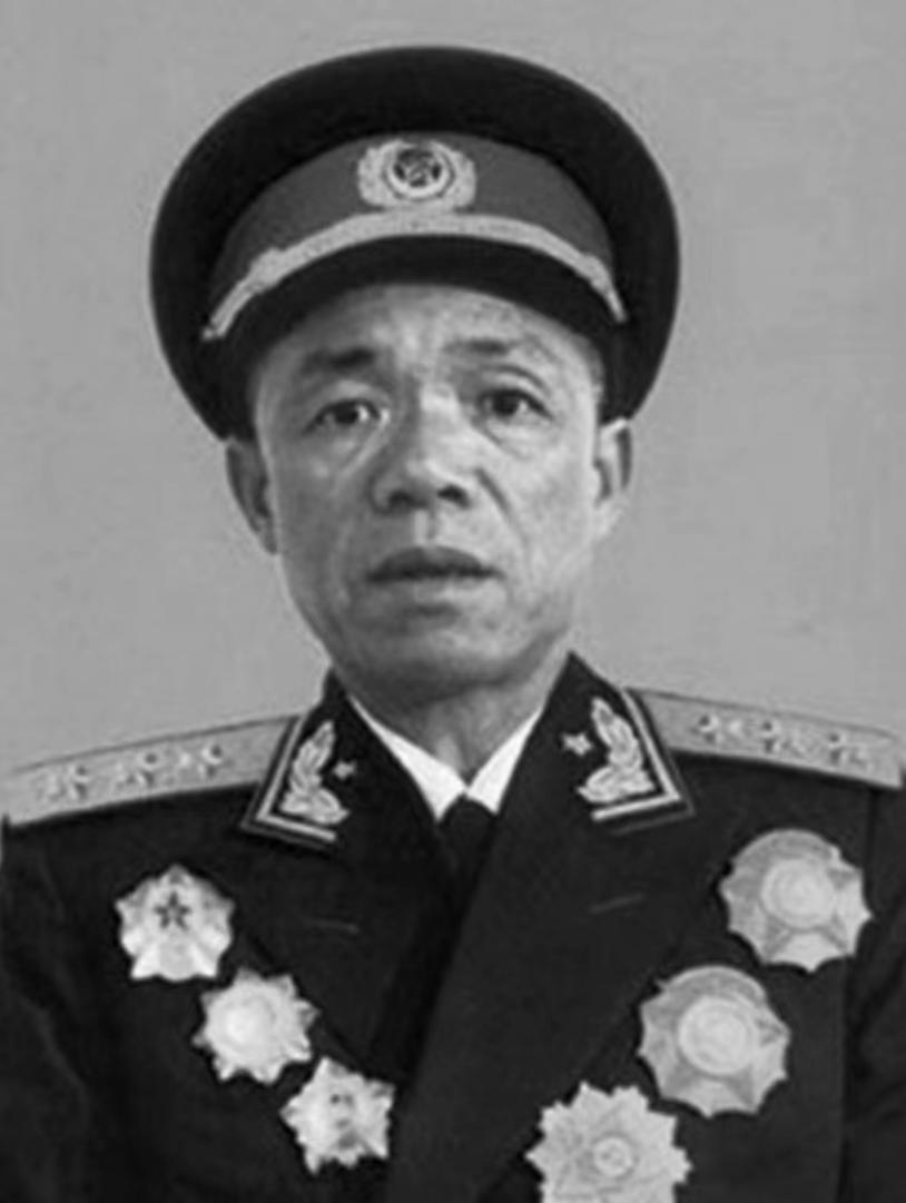 解放海南岛战役的主要内容，解放海南岛战役回顾，英勇攻岛，历史铭记的时刻