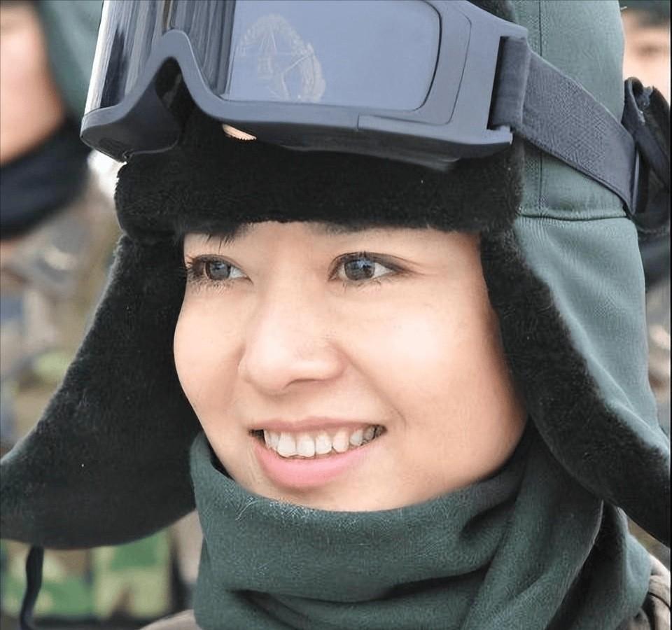 军事美女主持人，魅力与才华的双重闪耀，军事美女主持人，才华与魅力并存的光辉典范