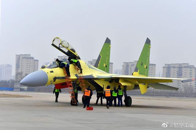 歼11BG与F-15EX，谁更强？深度解析两大战斗机的优劣对比，歼11BG与F-15EX优劣对比，深度解析两大战斗机的谁更强？