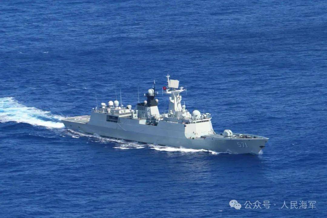 舷号571，探索未知，勇闯天涯，舷号571，未知世界的探索勇士