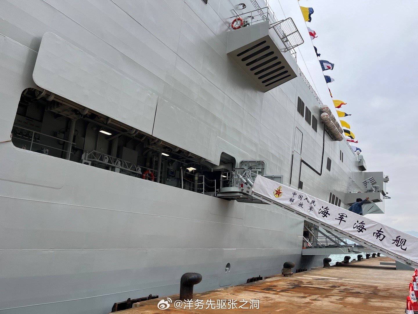 海南舰的尺寸与特性，深入解析舰体长宽高，海南舰尺寸与特性深度解析，舰体长宽高等详细信息揭秘