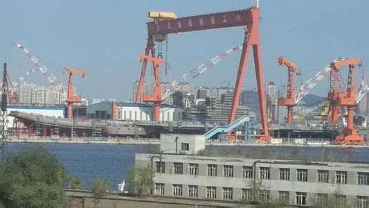 国产航母船体合拢图片，揭示中国海军力量的崭新篇章，中国海军力量崛起，国产航母船体合拢图片揭示崭新篇章