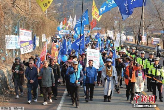 韩国民众抗议推动萨德部署，一场国家安全的博弈与民众意志的较量，韩国民众抗议与萨德部署，国家安全与民众意志的较量