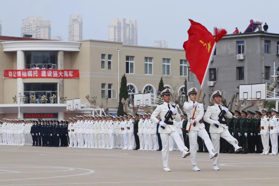 大连舰艇学院阅兵方阵，展现海军精英的荣耀瞬间，大连舰艇学院阅兵方阵，海军精英荣耀瞬间展