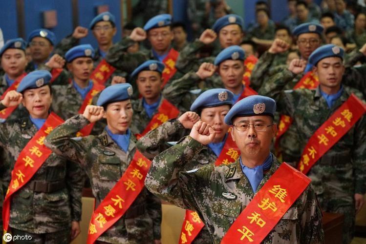中国海军新篇章，055型驱逐舰下水，中国海军新篇章，055型驱逐舰下水启航
