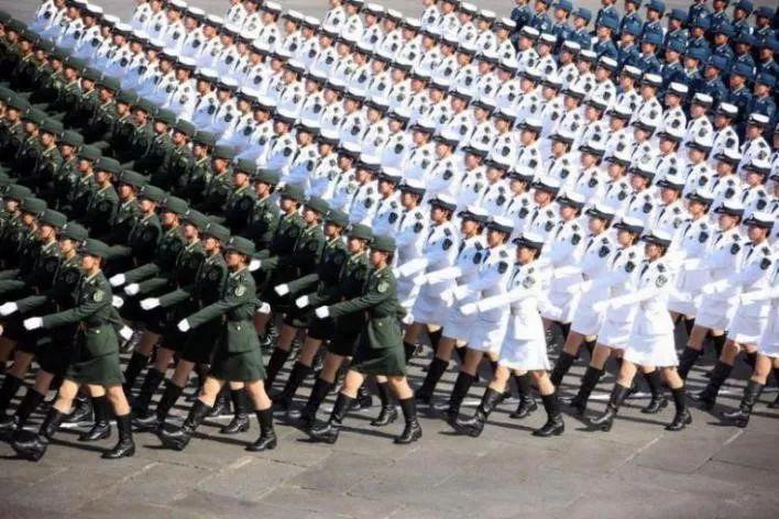 中国女兵方队阅兵珍藏版，荣耀与力量的绽放，中国女兵方队阅兵珍藏版，荣耀绽放的力量之花