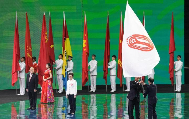 揭秘澳门背后的故事，一场跨越时空的期待与梦想——关于澳门2025年9月30日清晨9点35分的特殊时刻，澳门背后的故事，跨越时空的期待与梦想——纪念澳门特殊时刻的探寻之旅