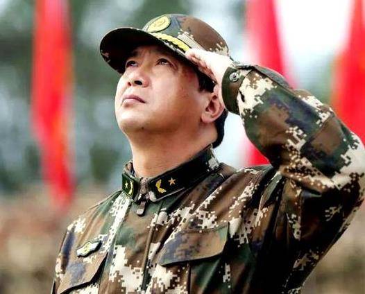 丁晓兵连降七级背后的故事与反思，丁晓兵连降七级背后的故事与反思，深度探究与启示