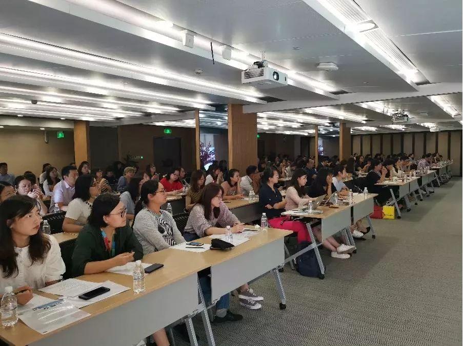 中日军舰海上相遇，历史、现状及其影响，中日军舰海上相遇，历史背景、现状及其影响分析