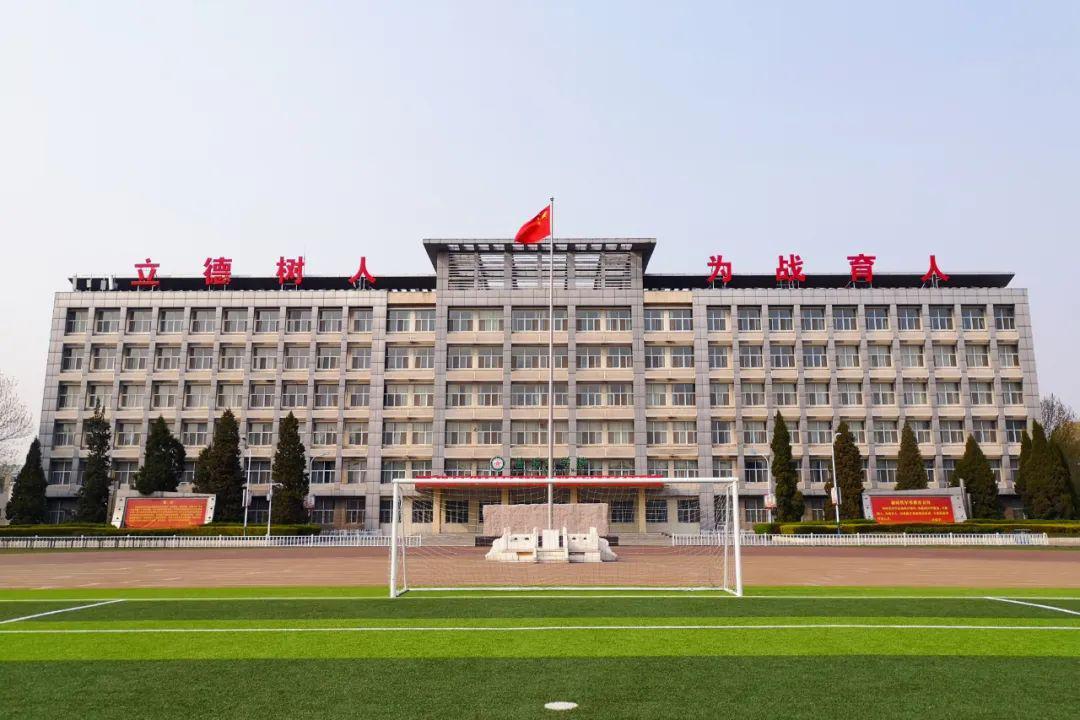 中国陆军大学录取分数线解析，中国陆军大学录取分数线详解