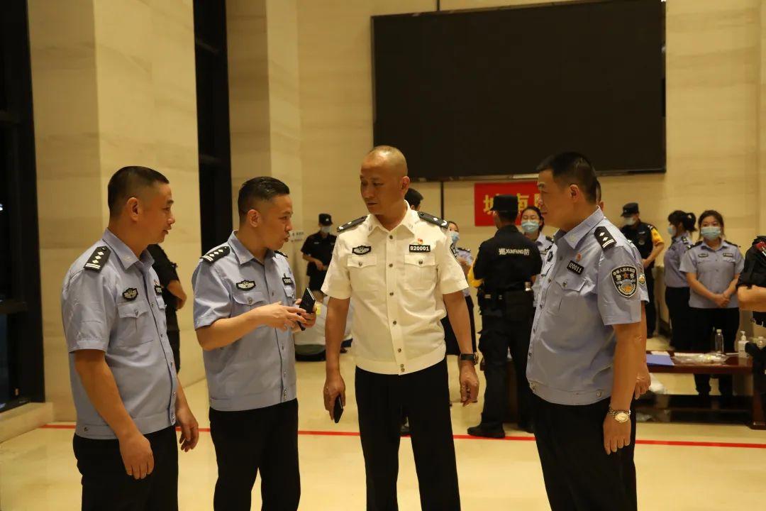 香港澳门最快开奖现场，揭秘彩票背后的故事，揭秘香港澳门彩票开奖现场，彩票背后的故事速递