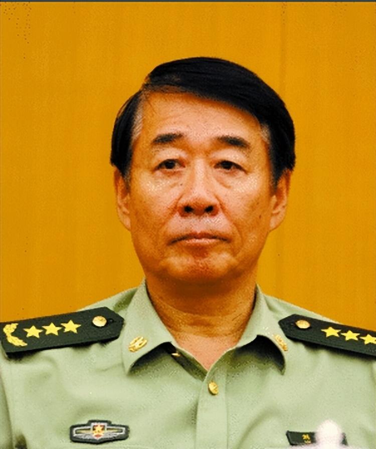 后勤部部长军衔解析，后勤部部长的军衔解析