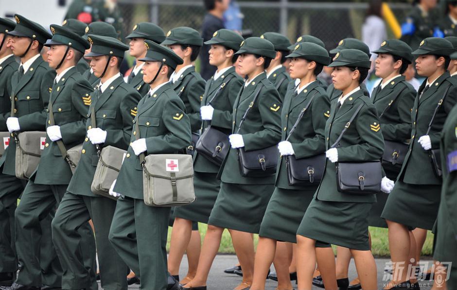全球视野下的女兵阅兵，力量与荣耀的展现，全球视野下的女兵阅兵，力量与荣耀的璀璨展现