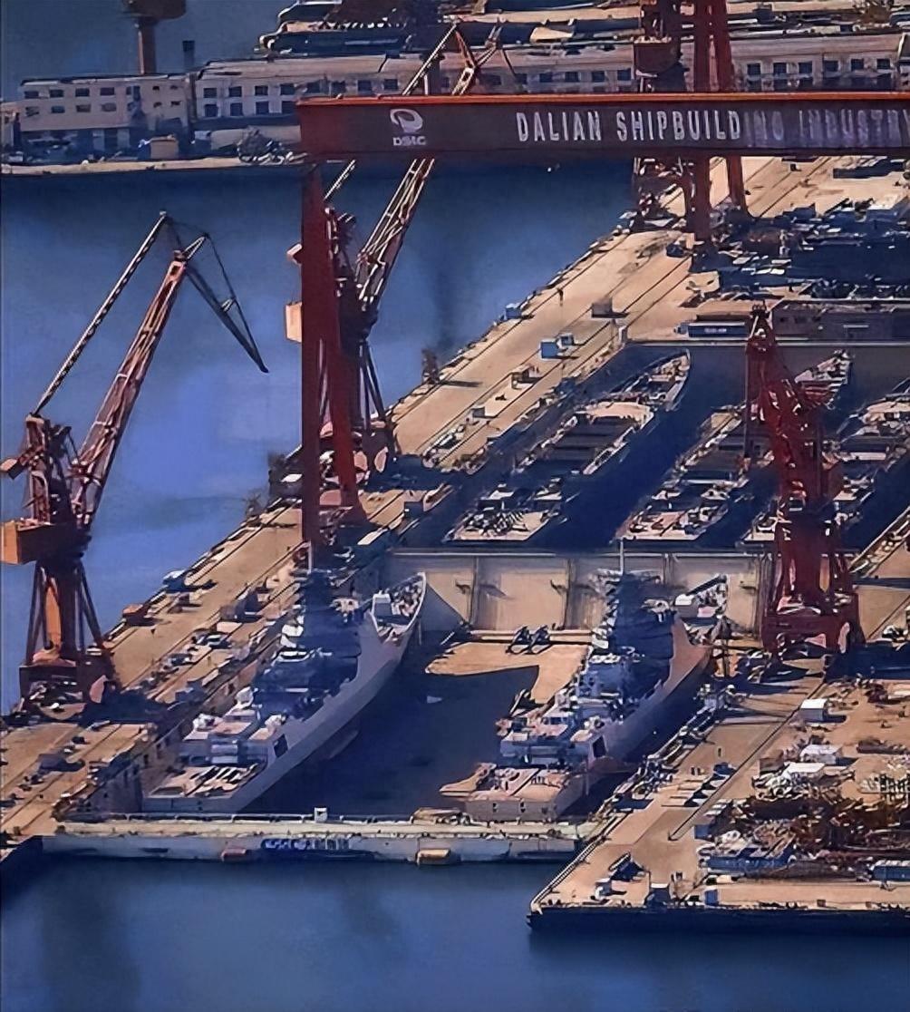 揭秘中国海军新一代舰载雷达系统——052C型驱逐舰相控阵雷达技术解析，中国海军新一代舰载雷达系统揭秘，052C型驱逐舰相控阵雷达技术深度解析