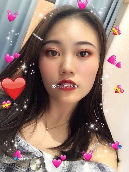 六肖传奇，揭秘王中王与白小姐的精准预测故事，六肖传奇，王中王与白小姐的精准预测之旅