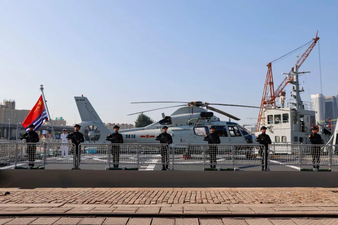海军淮南舰入列，新时代的海洋强国战略扬帆起航，海军淮南舰入列，新时代海洋强国扬帆起航