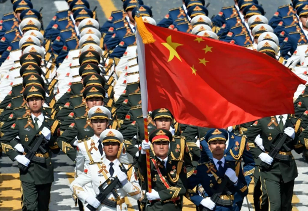 阅兵方阵走路视频，展现荣耀与力量，阅兵方阵震撼步伐，荣耀与力量的展现